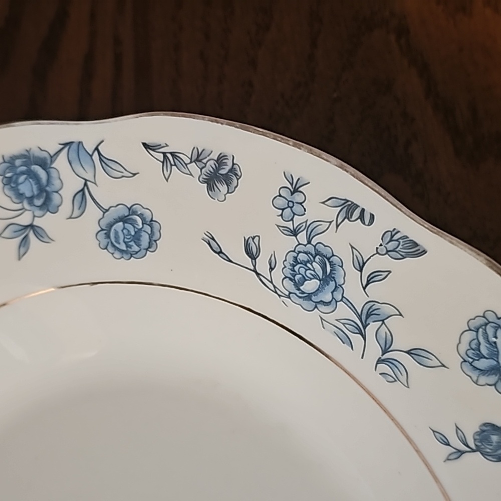 Vintage HOUSEWARES INTERNATION INC. Bowl - Picture 6 of 7